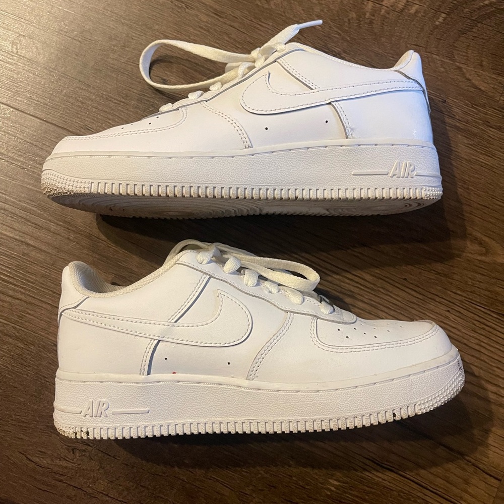 Nike Air Force 1 White Sneakers